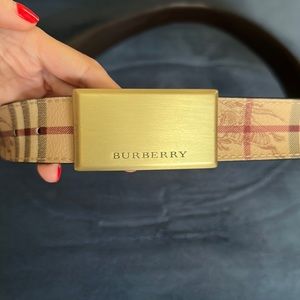 Burberry Men’s Belt - size 40 - Cream Pattern with Brown interior - Leather